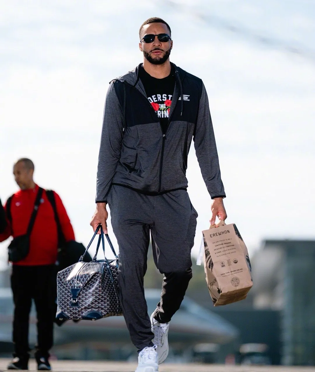 九游体育平台 -洛杉矶快船训练开放日，窗口期单刀错失引欢呼，法国杯在即，数据趋势出现新变化 