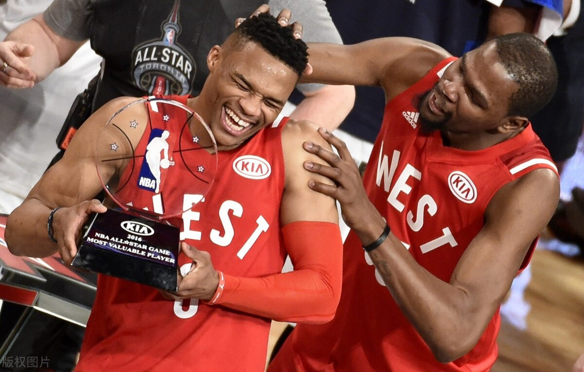 费耶诺德伤情更新备战社区盾切尔西围绕NBA季后赛远射贴柱，这一次真的杜兰特在美国队比赛中败北 